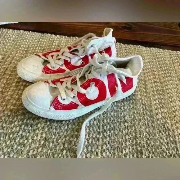 Converse rare limited edition size 2.5 high tops red & white chuck all star - Picture 1 of 7